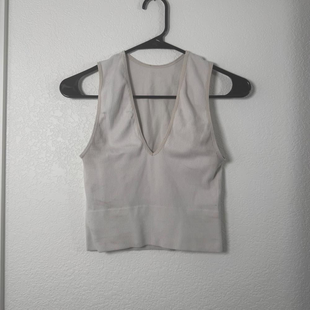 Tank Top Women Small Light Off white Ribbed Deep V-Neck Cropped Sleeveless